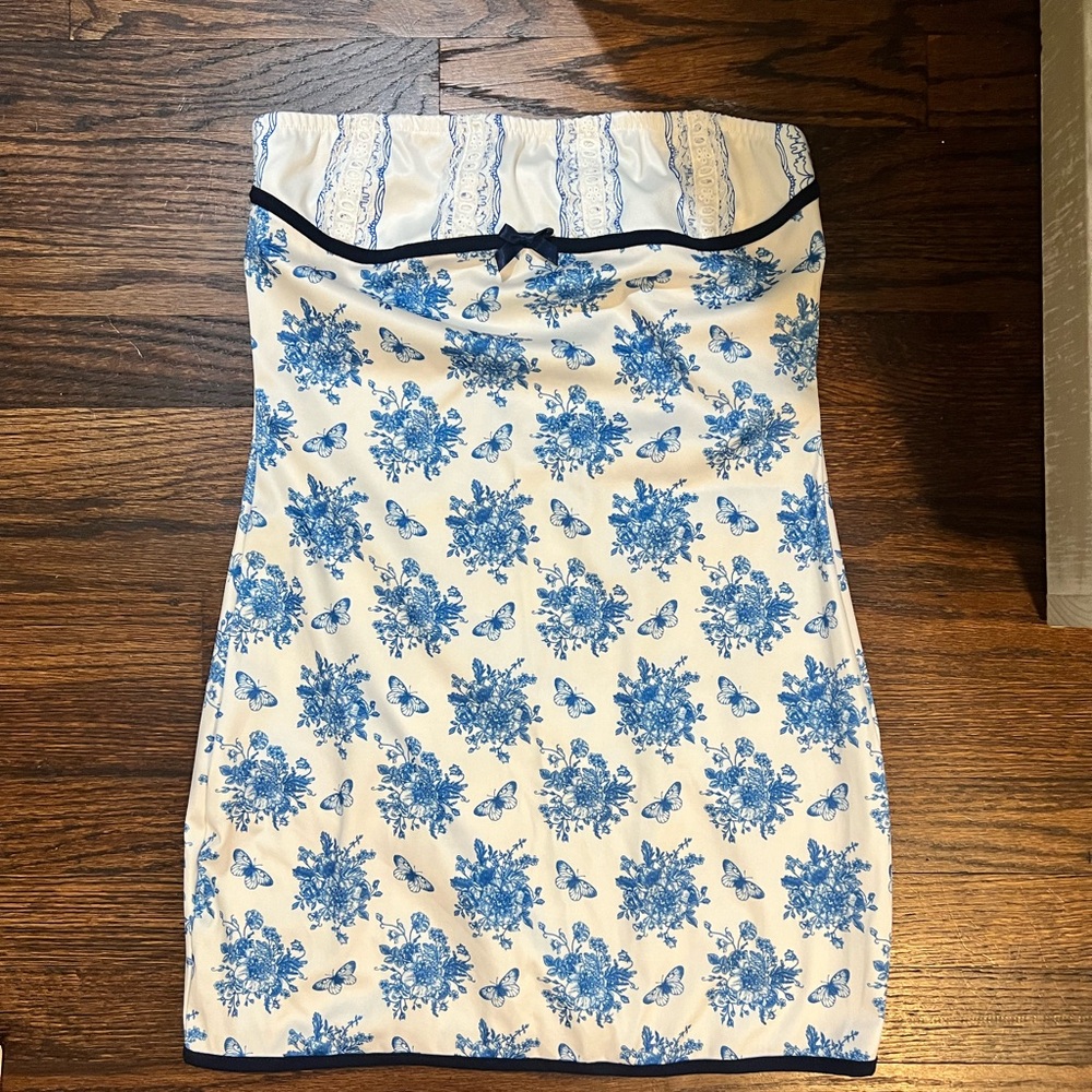 strapless dress never worn